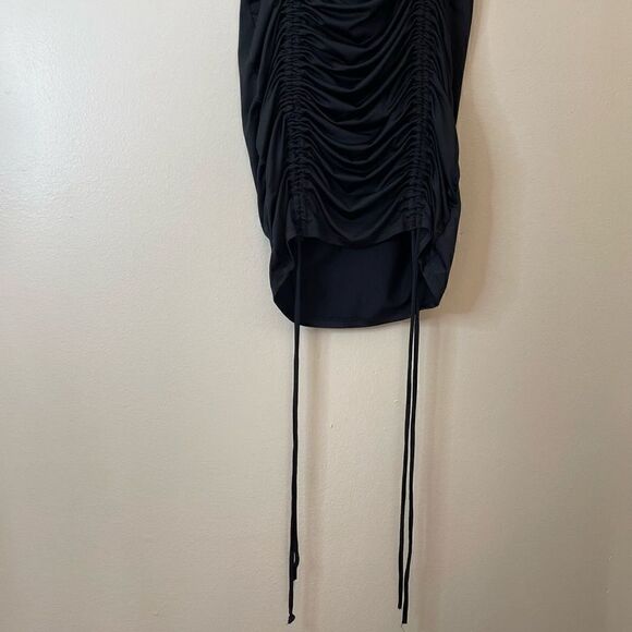 Heart N Hips| Small| Rouched| Bodycon| Mini| Has lots of stretch - Picture 7 of 14